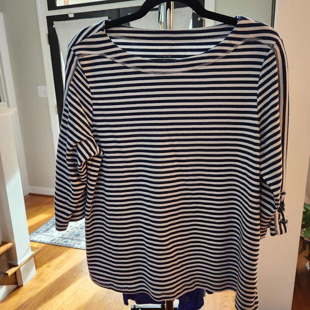 Blair 3/4 sleeve navy & white striped blouse. Women's Large. (2302120)